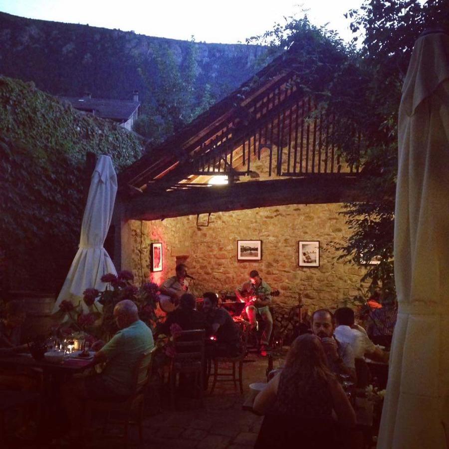 Les Tables De La Fontaine Hotel Florac Zewnętrze zdjęcie